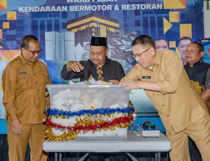 Realisasi Pajak Gresik Tembus Rp590,2 Milliar, Pemkab Hadiahi Wajib Pajak dengan Motor dan Umrah