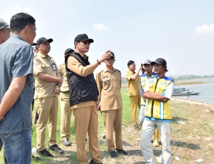 Dongkrak Sektor Pertanian, Pemkab Lamongan Keruk Waduk Gondang Agustus Mendatang