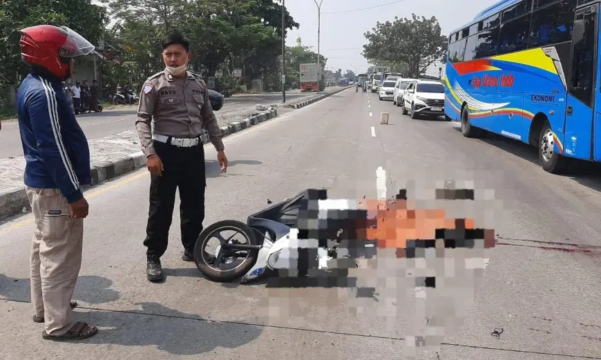 Diduga Gagal Menyalip Tronton, Pemotor Asal Bojonegoro Tewas di Jalur Nasional Lamongan-Babat
