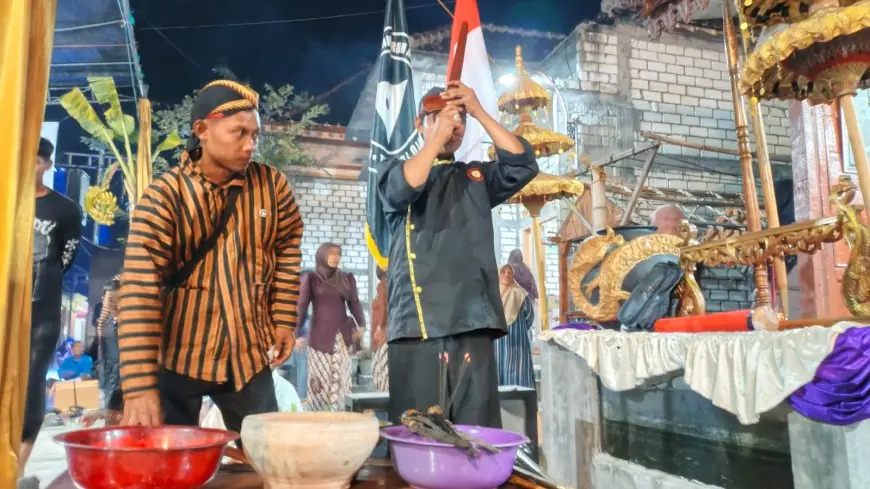 Lestarikan Tradisi Nusantara, Paguyuban Murti Tomo Waskito Tunggal Lamongan Sukses Gelar Suran Agung