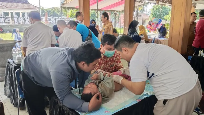 Manfaatkan Libur Sekolah, Pemkab Situbondo Gelar Khitanan Massal untuk 1.000 Anak