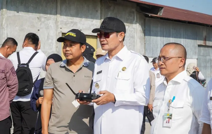 Antisipasi Gagal Panen, Pemkab Lamongan Gelar Basmi Wereng Massal Dengan Drone