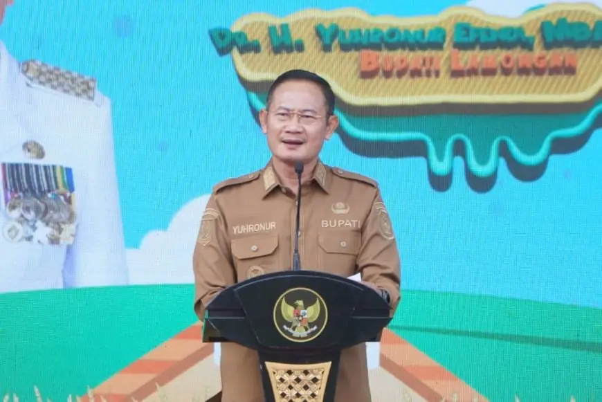 Atasi Fenomena Fatherless, Bupati Lamongan Ajak Para Ayah Antar Anak di Hari Pertama Sekolah