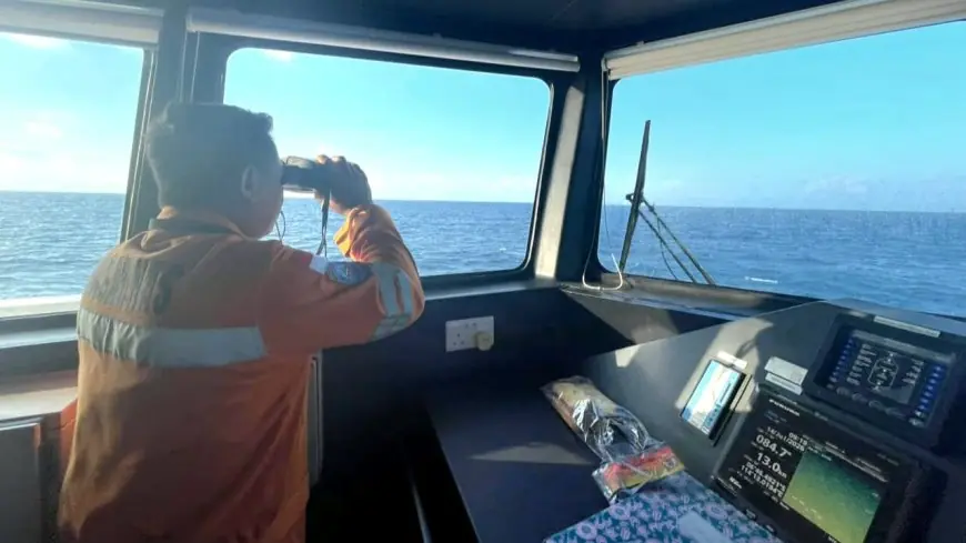Basarnas Kerahkan KN SAR 249 Permadi Cari KMN Entok Lamongan di Perairan Kangean