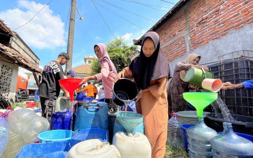 Sudah Sebulan, 150 KK di Sarirejo Lamongan Kesulitan Air Bersih